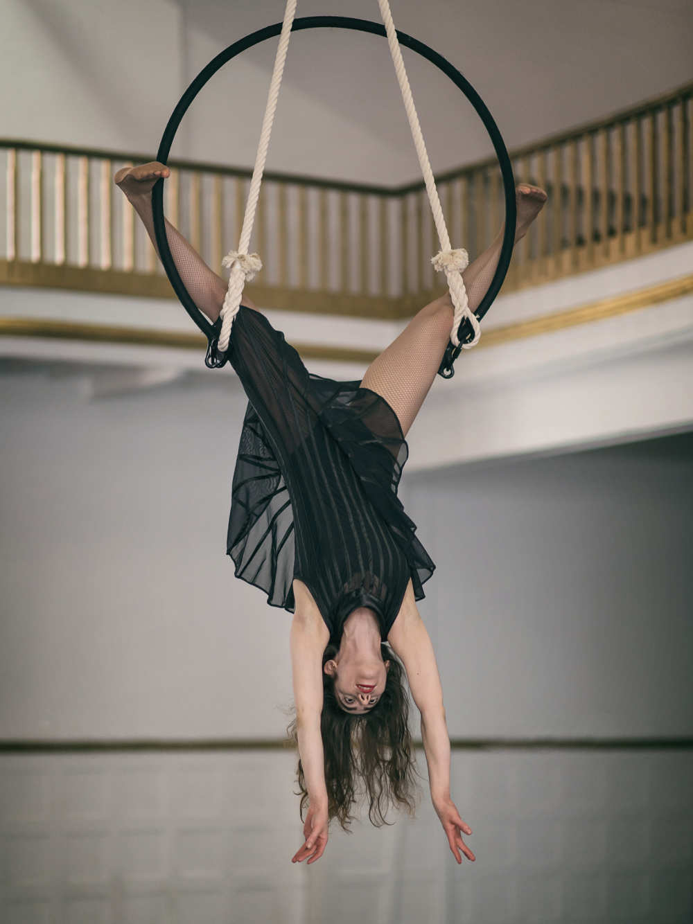Elena-aerial-hoop-dancing